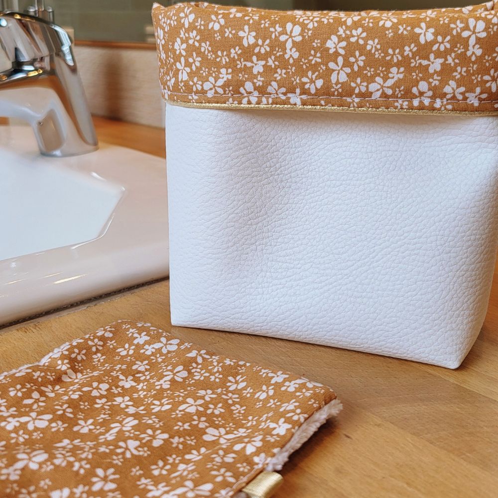 lingettes écologiques panière salle de bain