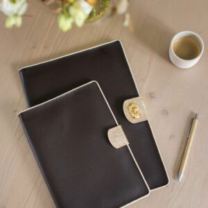 housse tablette ipad marron cuir végan femme