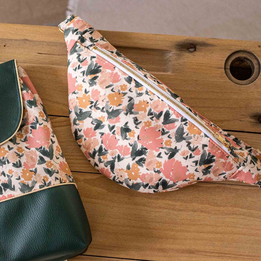 banane fille ado fleurs nude