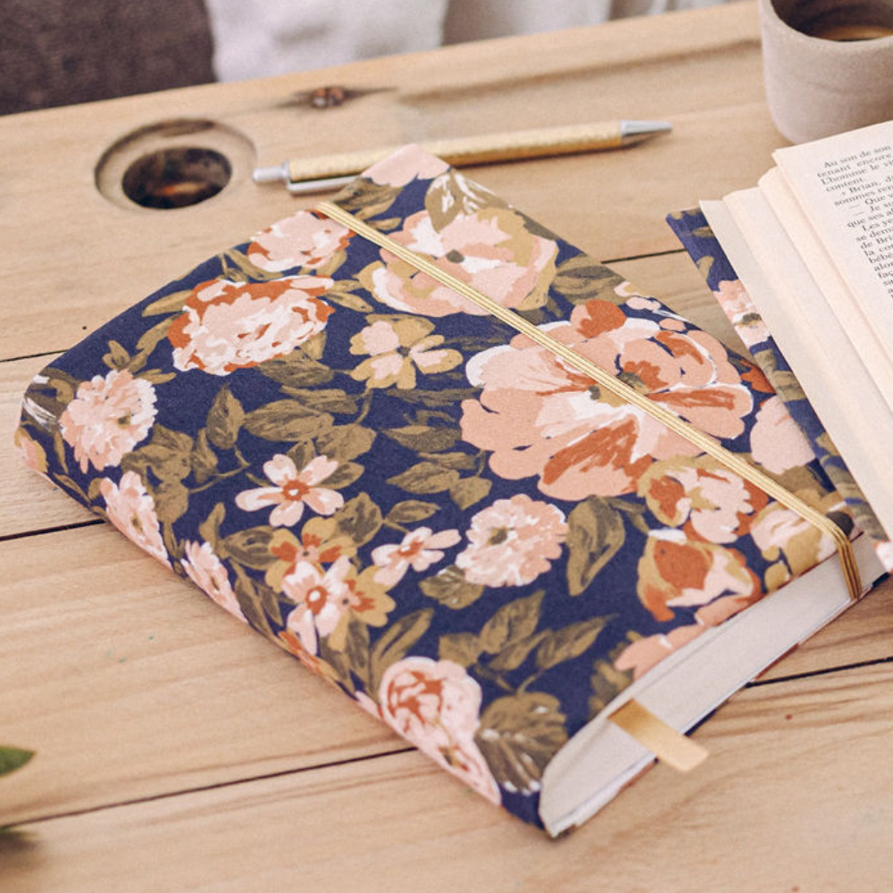 housse protège livre tissus fleurs retro bleu femme cadeau