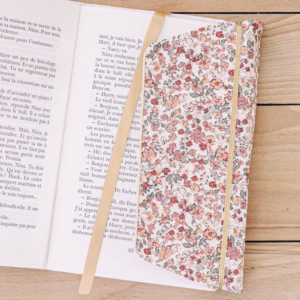 housse protège livre tissus fleurs liberty femme cadeau lecture