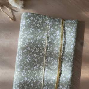 housse protège livre tissu fleur vert amande