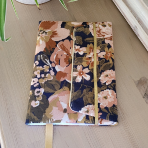 housse protège livre tissu fleur bleu nuit