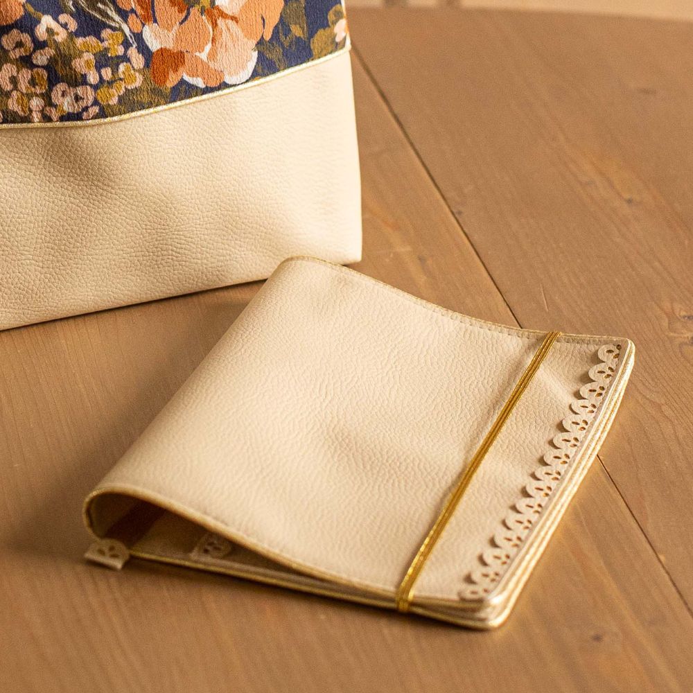 Protège carnet de santé - beige